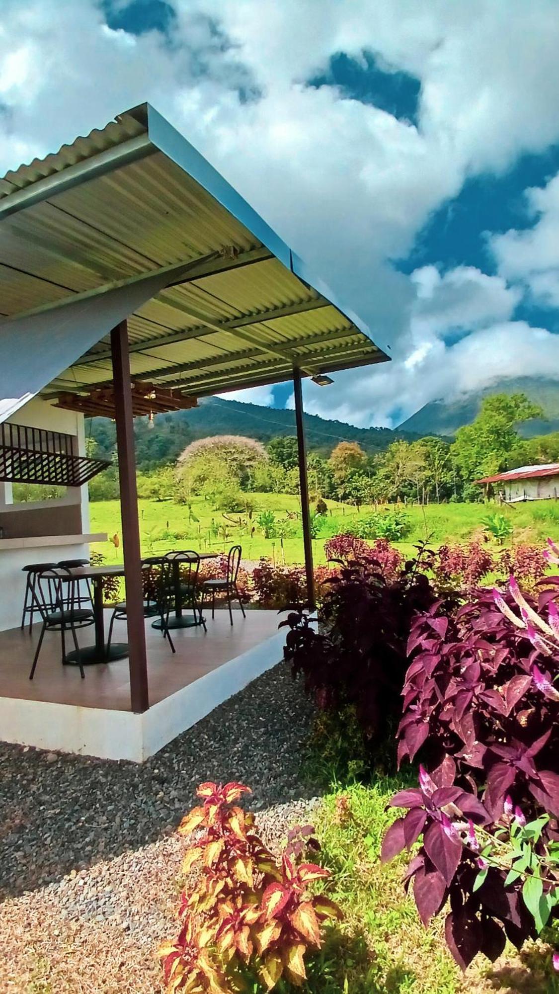 Flora Glamping De Abuela Villa La Fortuna Exterior photo