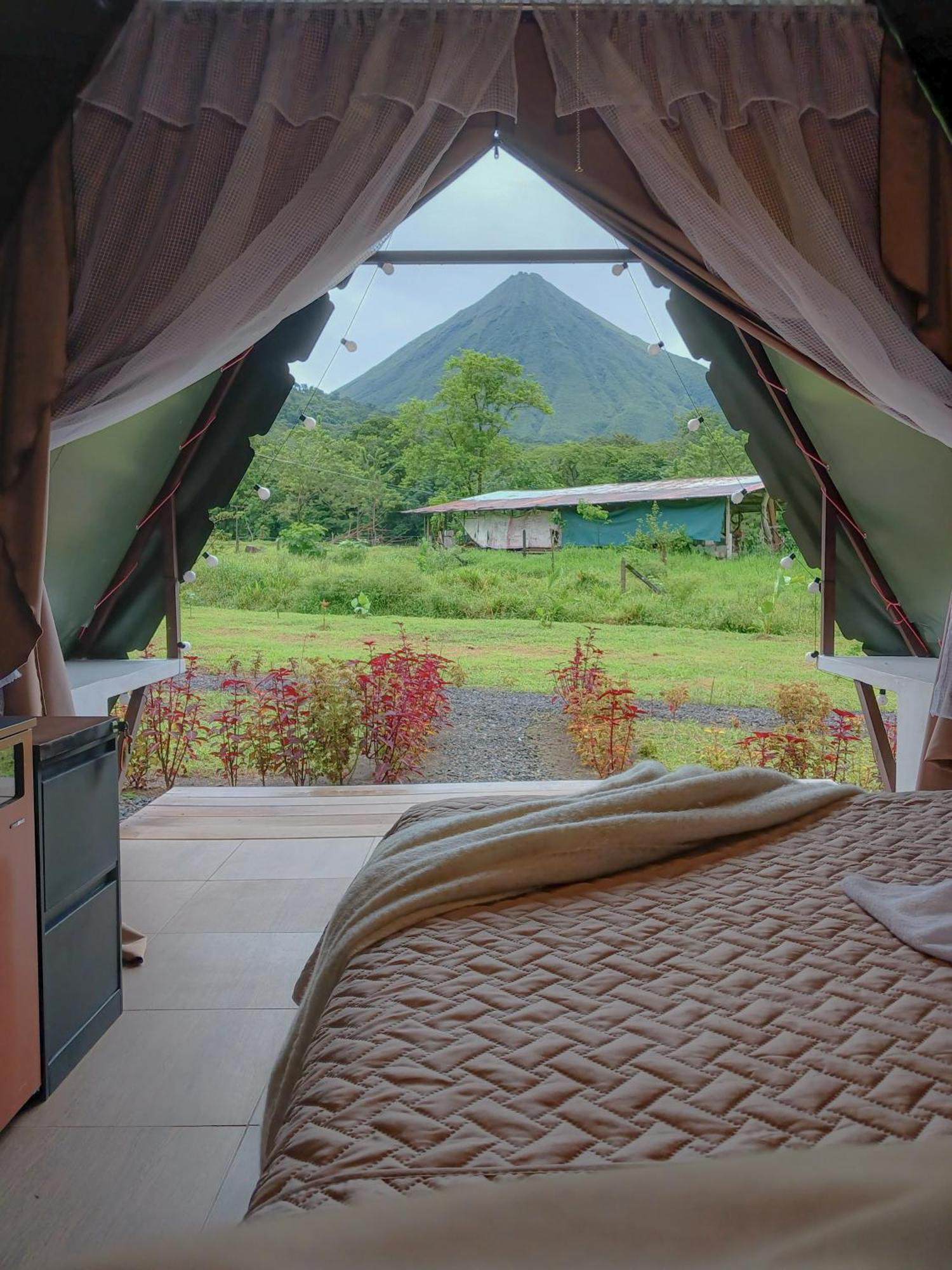 Flora Glamping De Abuela Villa La Fortuna Exterior photo